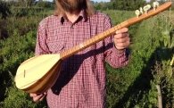 Звуки саза (музыкальный инструмент)